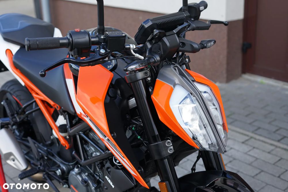 KTM Duke 125 - 13