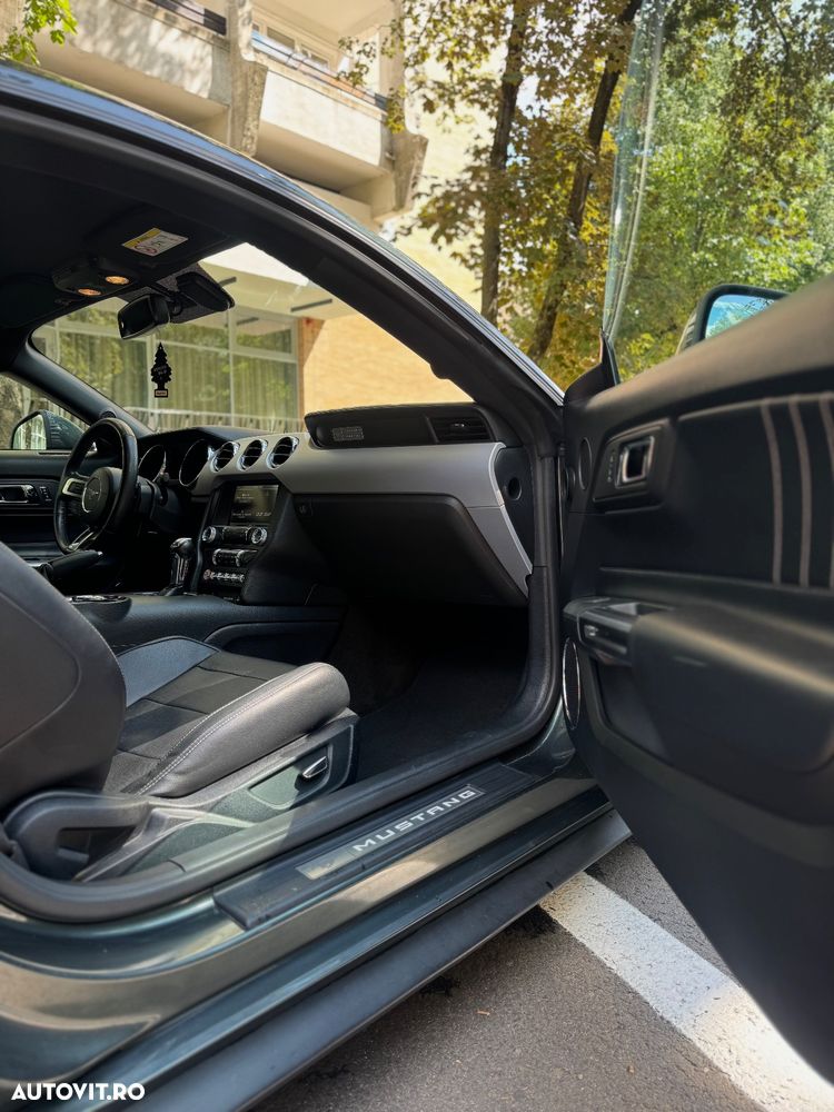 Ford Mustang 2.3 EcoBoost Aut. - 28
