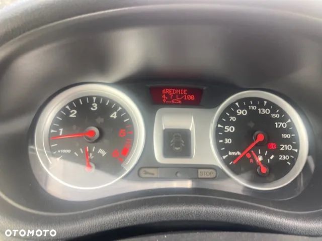 Renault Clio - 7