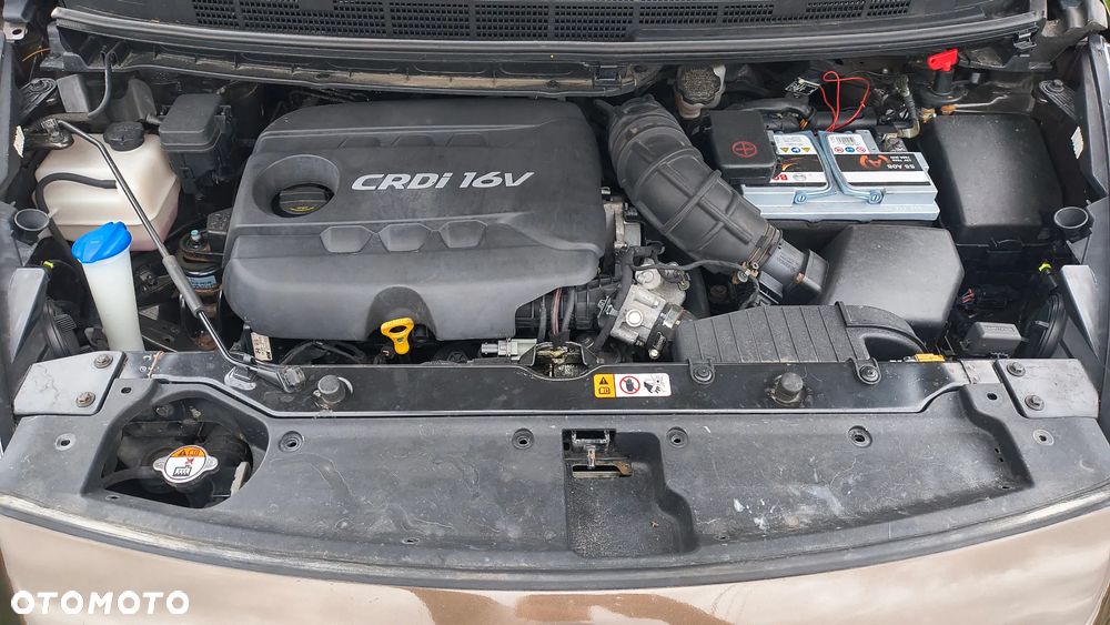 Kia Carens 1.7 CRDi 136 Fifa World Cup Edition - 15