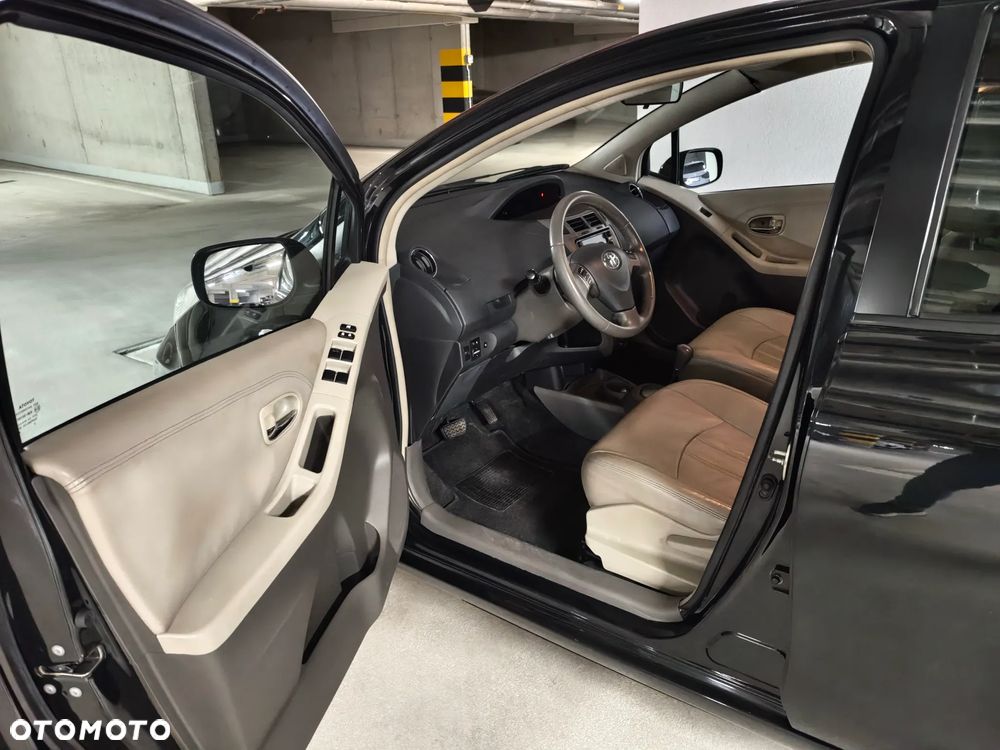 Toyota Yaris 1.33 VVT-i Multi Mode Executive - 18