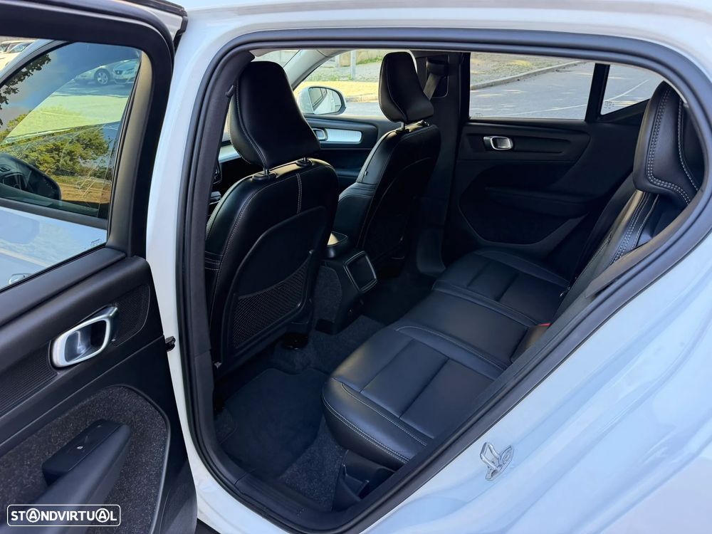 Volvo XC 40 1.5 T3 - 6