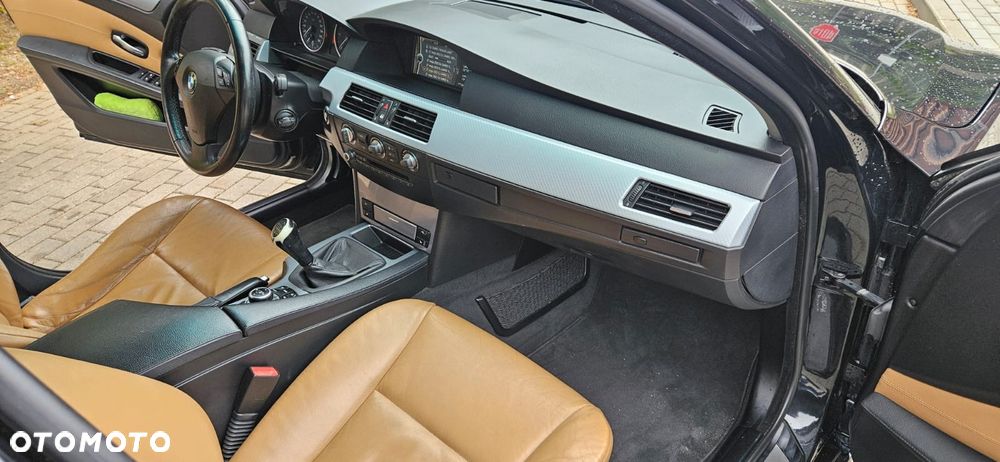 BMW Seria 5 520d Touring Edition Sport - 18