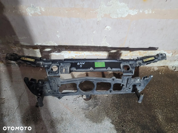 BMW 5 E39 pas przedni wzmocnienie