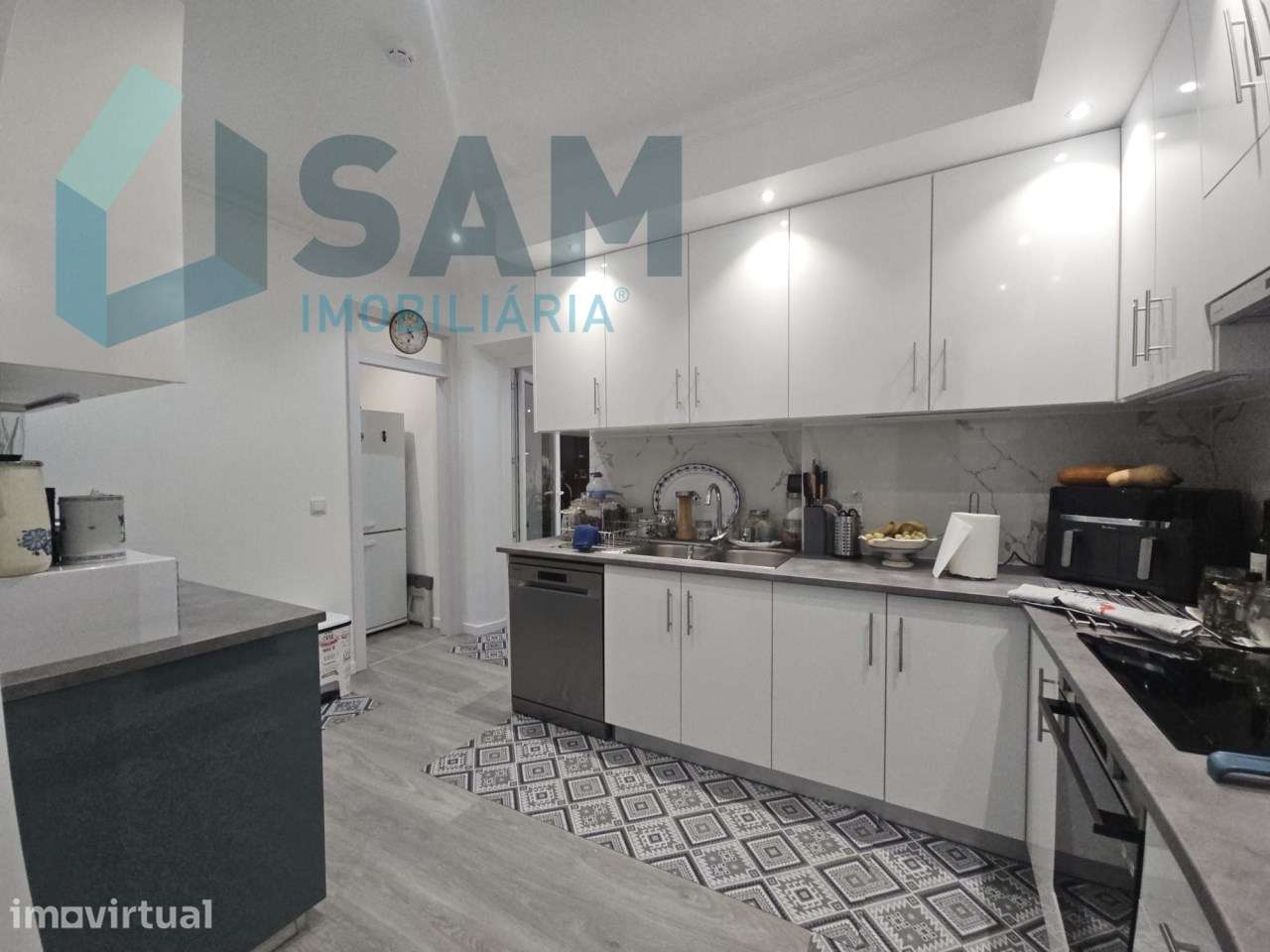 Apartamento T2 com terraço centro Cadaval - Grande imagem: 5/21