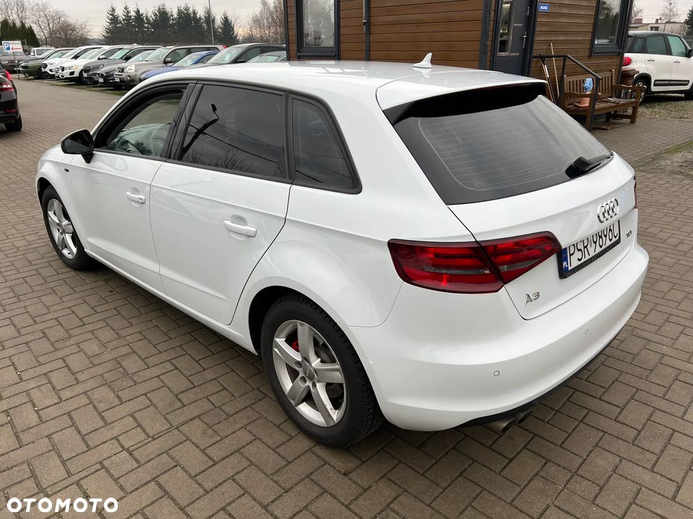 Audi A3 Sportback - 4