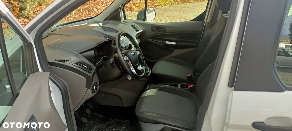 Ford Transit Connect - 12