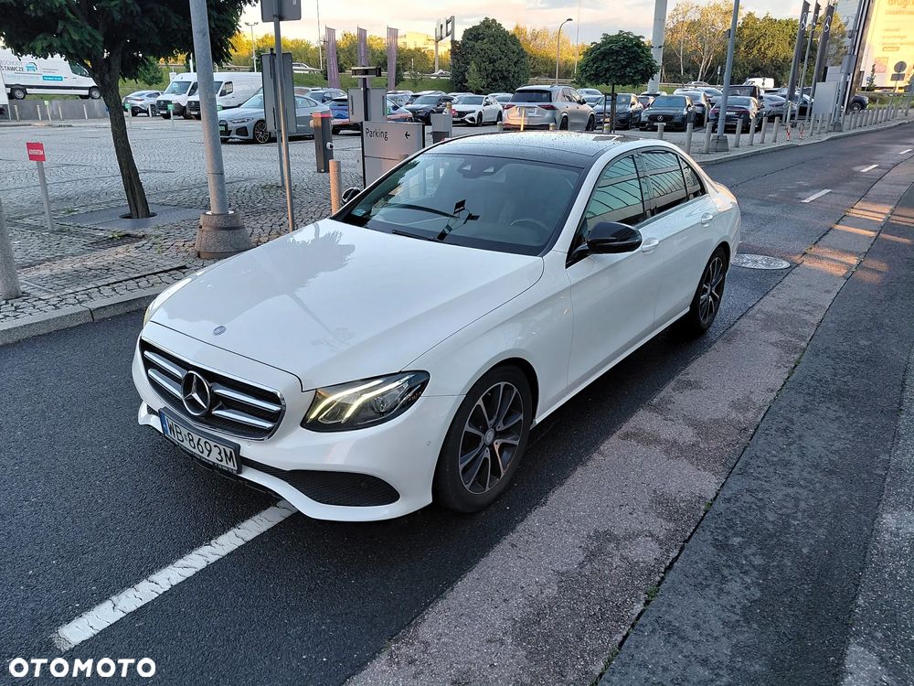 Mercedes-Benz Klasa E 220 d 9G-TRONIC - 8