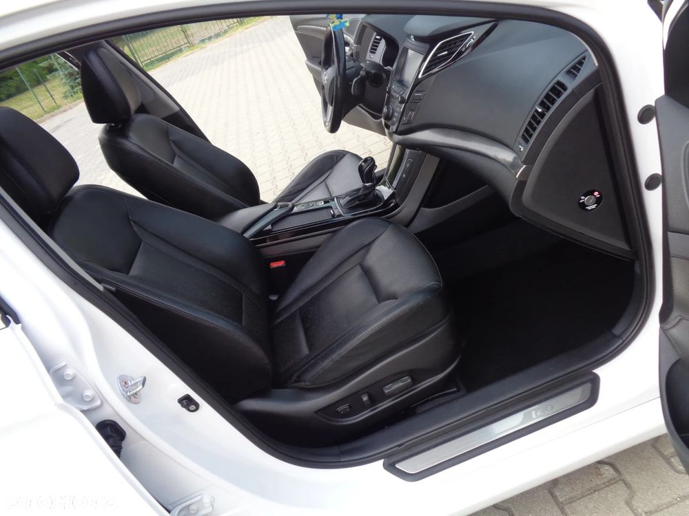 Hyundai i40 Kombi 1.7 CRDi DCT Premium - 6