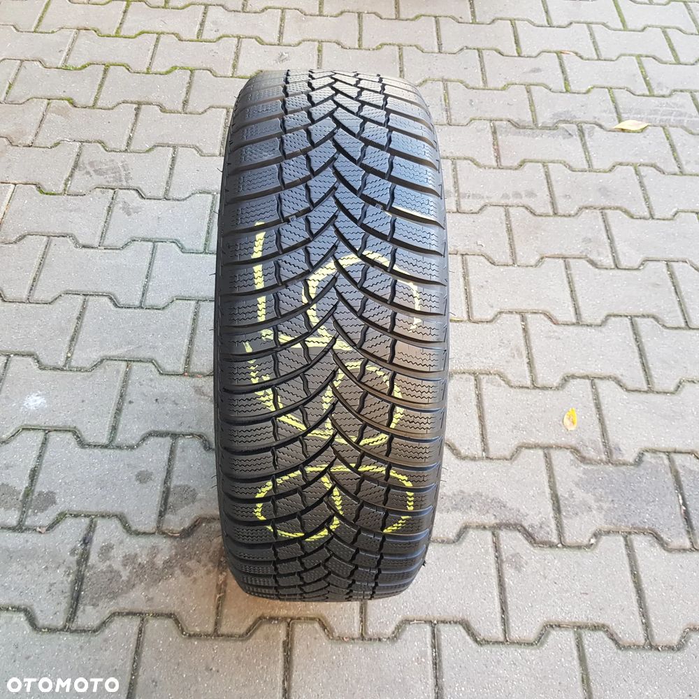 1x 205/55R16 Bridgestone Blizzak LM001 Evo Opona zimowa - 1