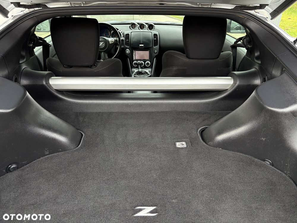 Nissan 370 Z 3.7 V6 Nismo - 12