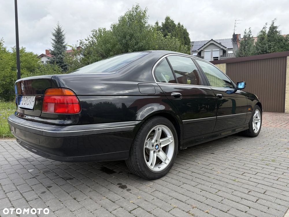 BMW Seria 5 528i - 6