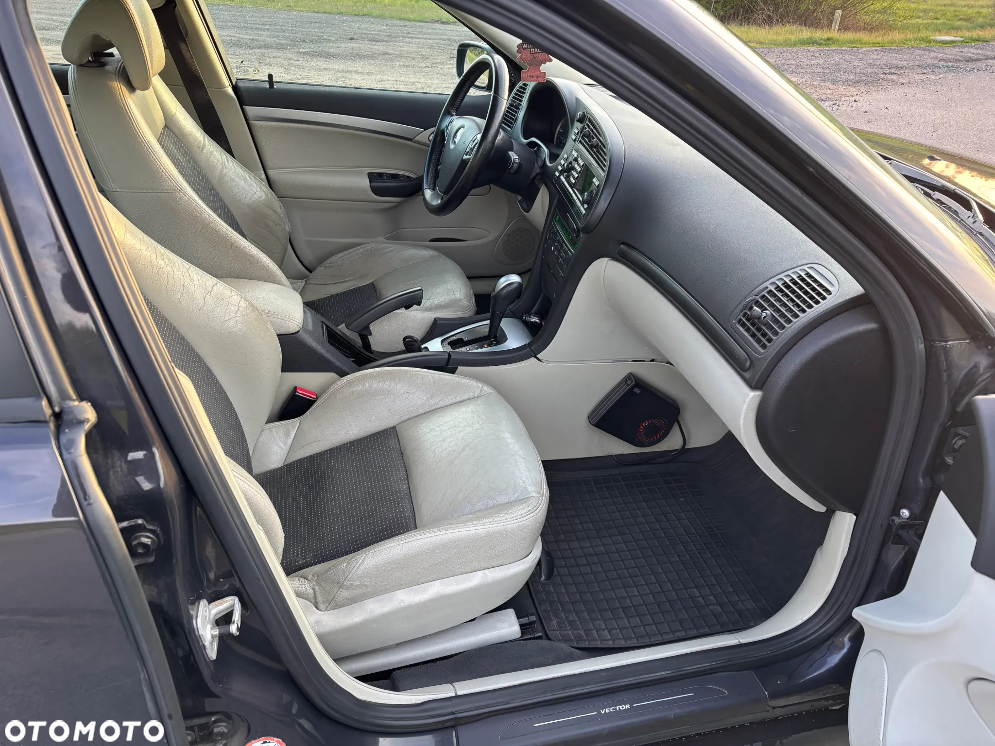 Saab 9-3 - 13