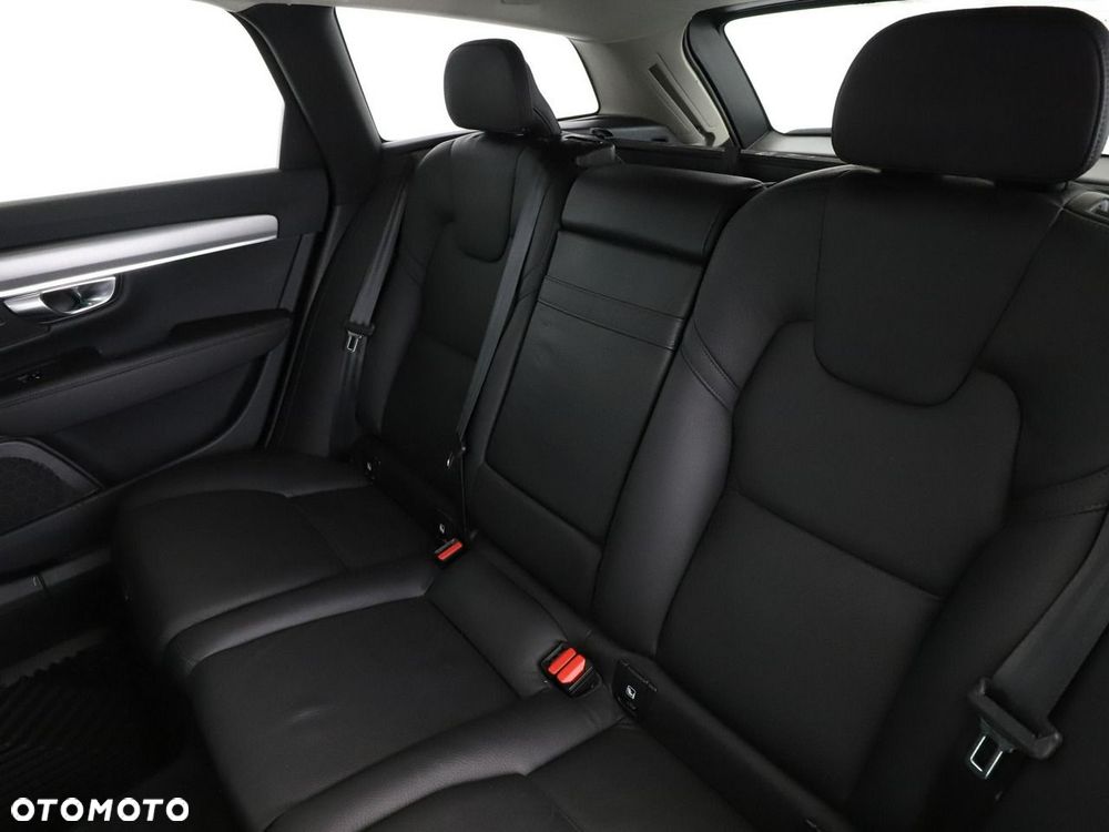 Volvo V90 D3 Momentum - 18