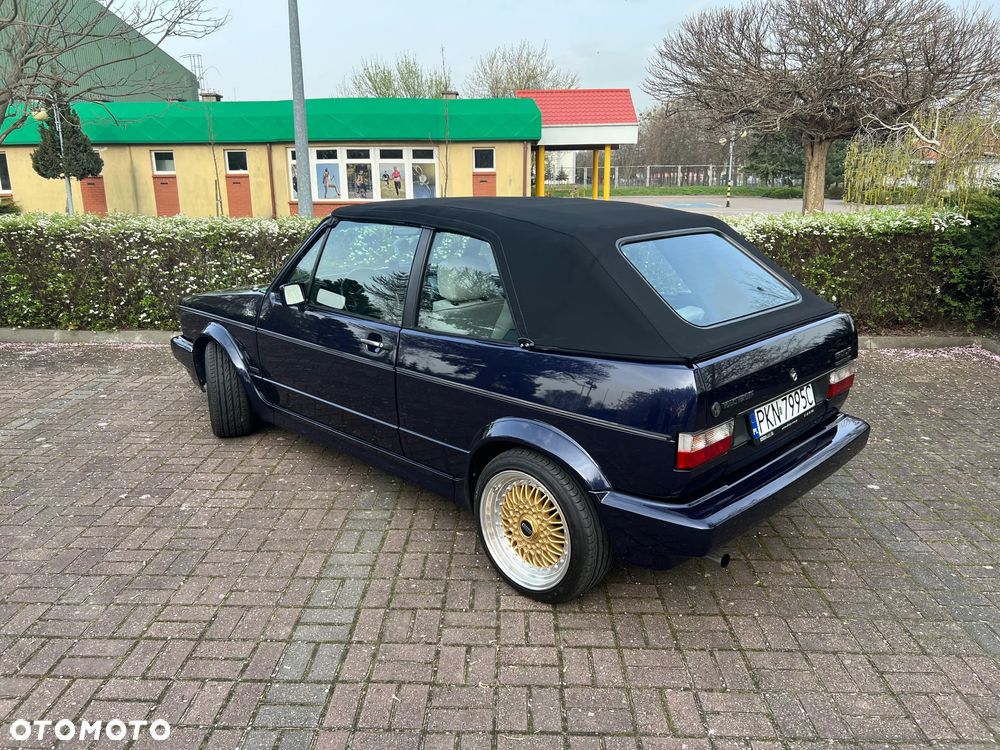 Volkswagen Golf - 34