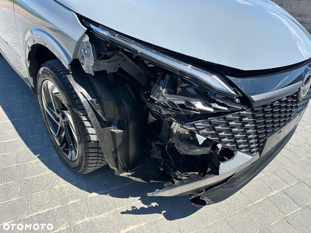 Nissan Qashqai 1.3 DIG-T MHEV 4x4 N-Connecta Xtronic - 9