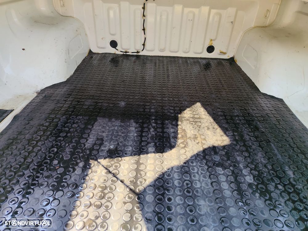 Mitsubishi L200 - 9