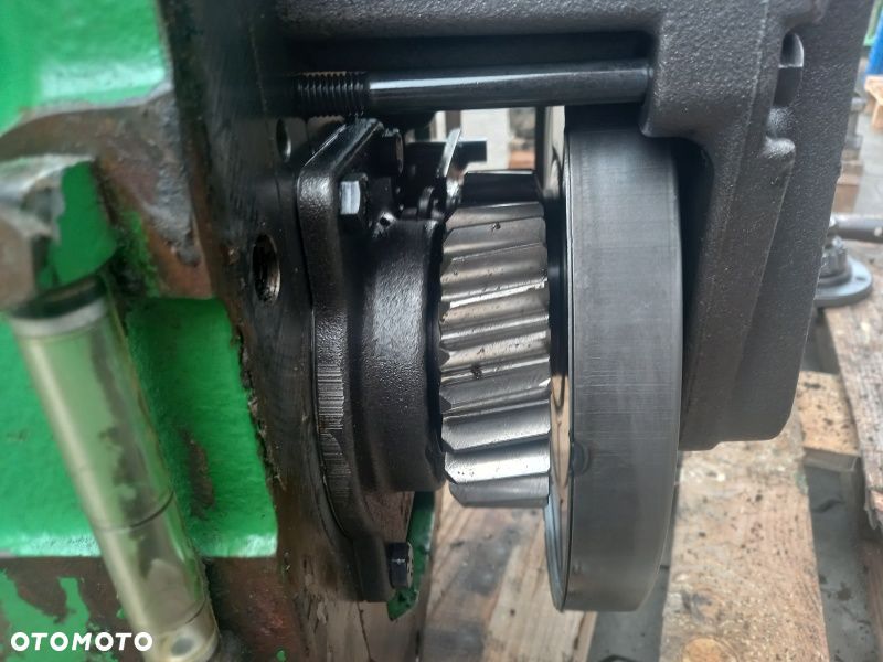Wałek pośredni tylnego WOM PTO John Deere 6910 - 1