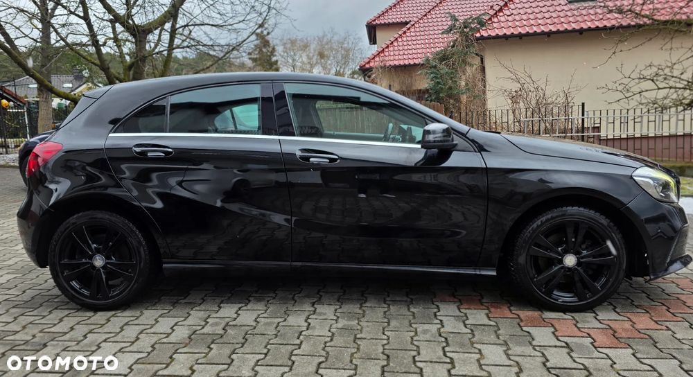 Mercedes-Benz Klasa A 220 d 4Matic 7G-DCT AMG Line - 9