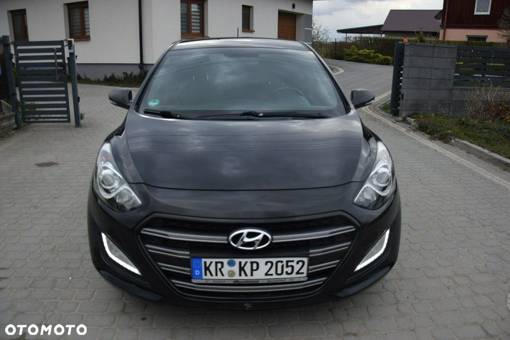 Hyundai i30 blue 1.4 Style - 4
