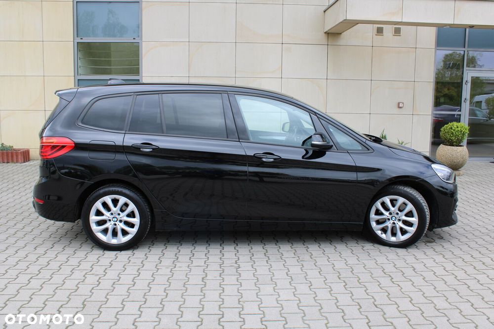 BMW Seria 2 218d xDrive Sport Line - 7