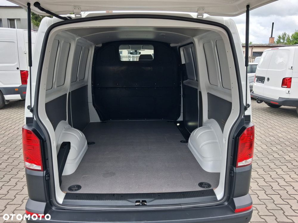 Volkswagen Transporter T6 - 17