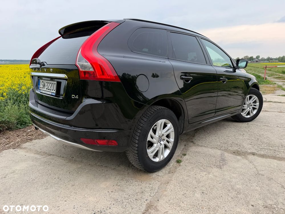 Volvo XC 60 D4 Momentum - 1