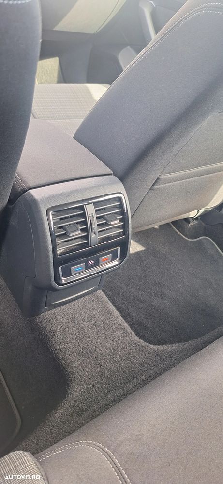VOLKSWAGEN Passat 2021 — imagine 14