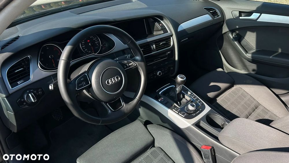Audi A4 Avant 2.0 TDI - 7
