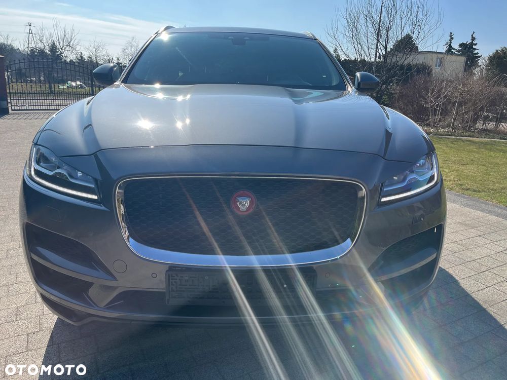 Jaguar F-Pace 20d Portfolio - 4