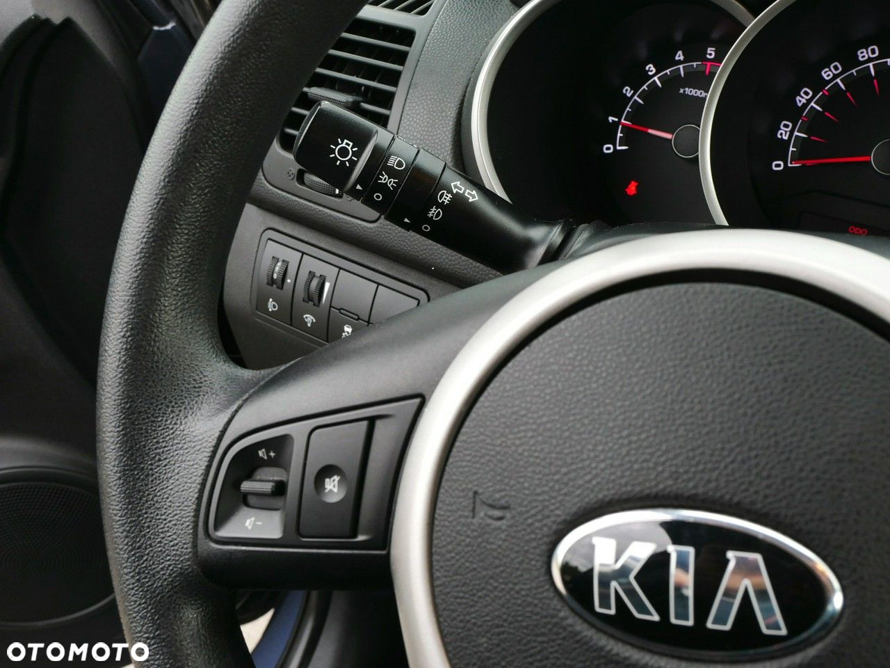 Kia Venga 1.4 CRDi 90 Attract - 16
