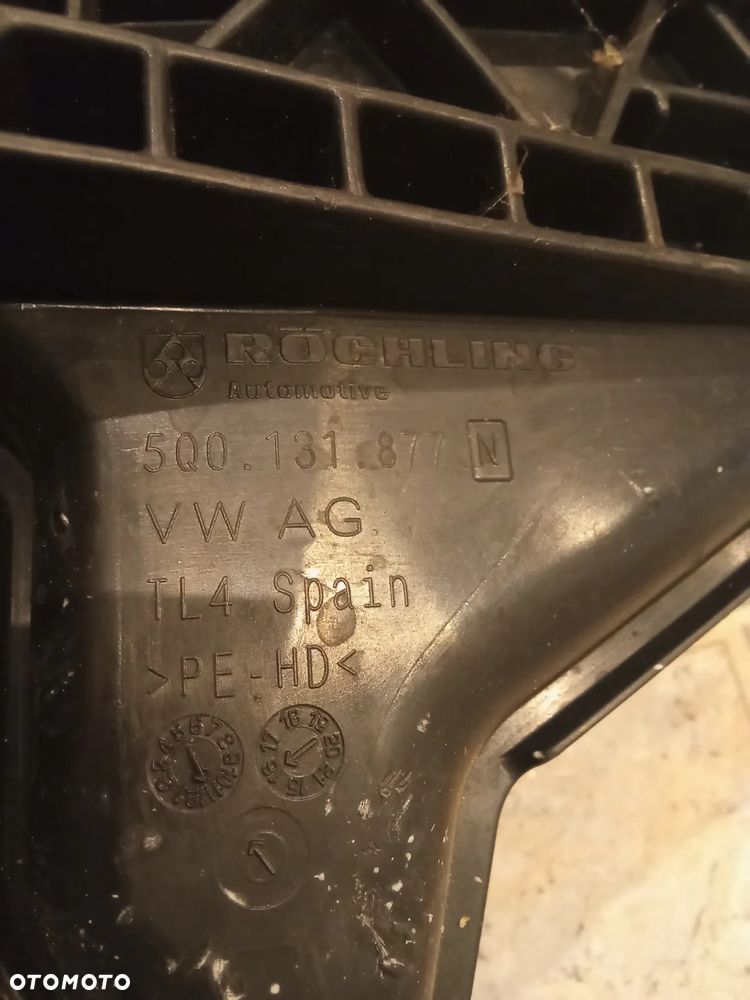 VW T-ROC Golf VII  2017 rok zbiornik AdBlue 5Q0131877n - 4