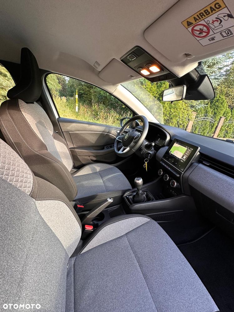 Renault Clio - 15