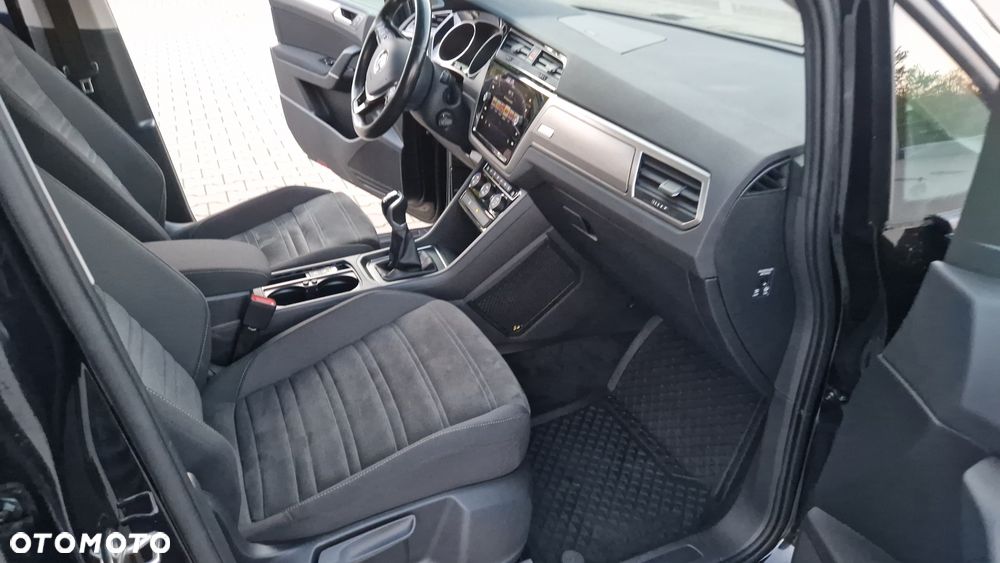 Volkswagen Touran 1.5 TSI ACT OPF Highline - 9