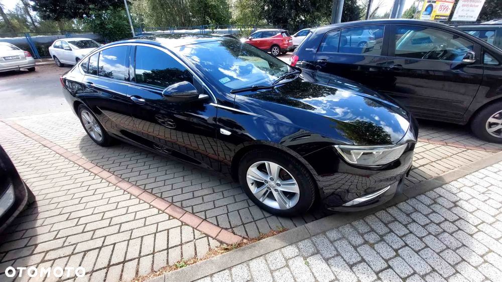 Opel Insignia - 1