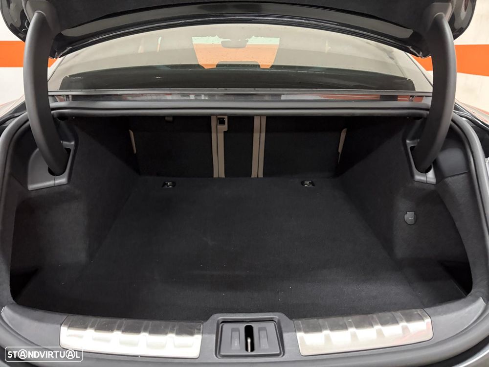 Porsche Taycan Standard - 27