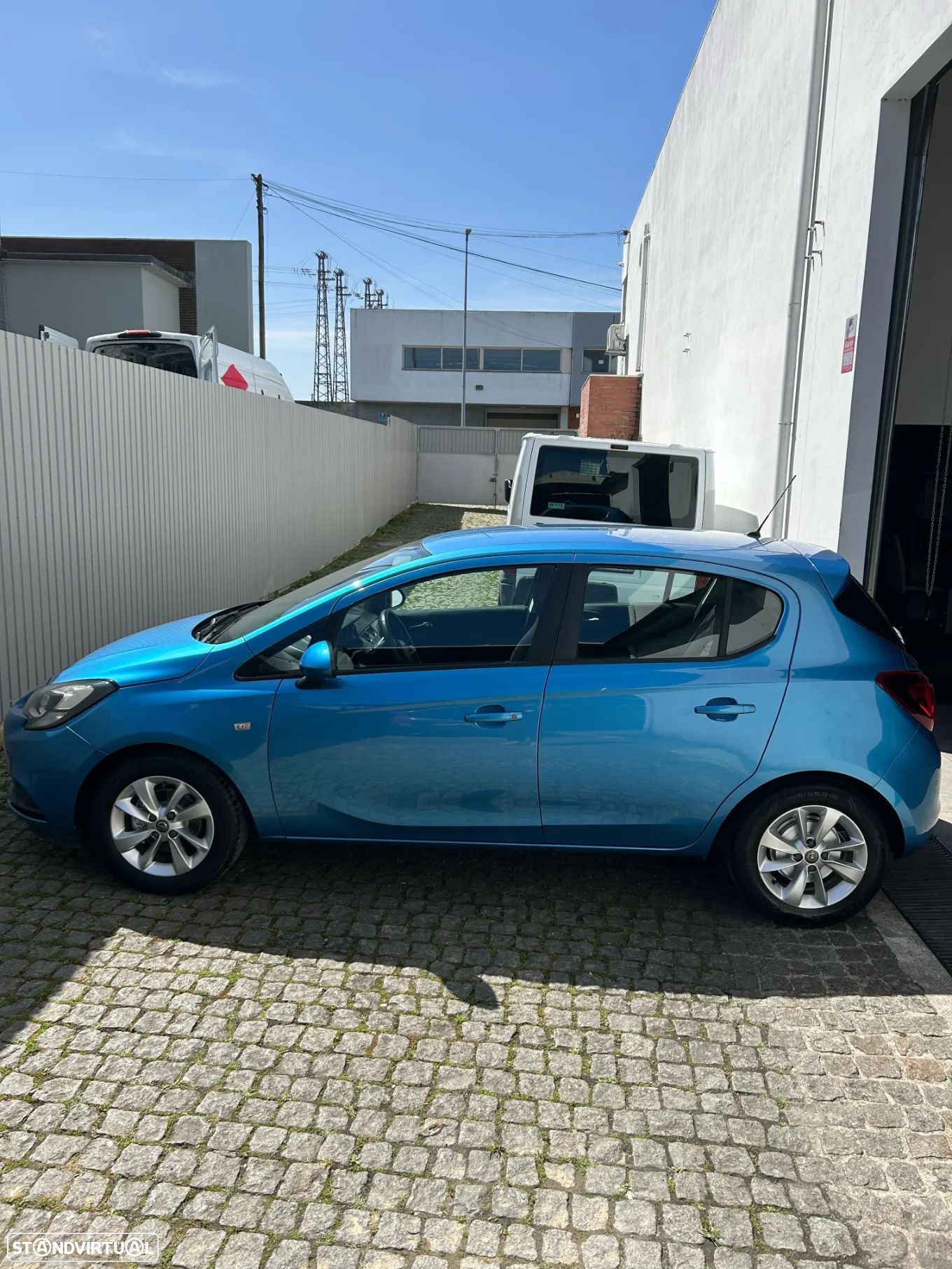 Opel Corsa 1.2 Enjoy - 1