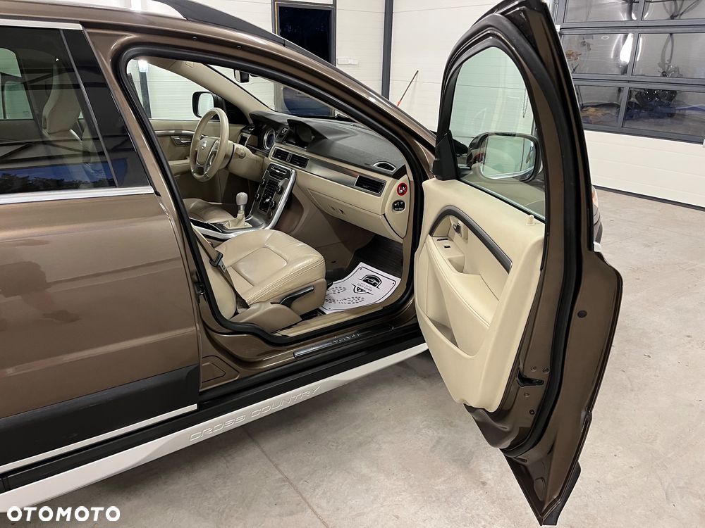 Volvo XC 70 D3 Summum - 16