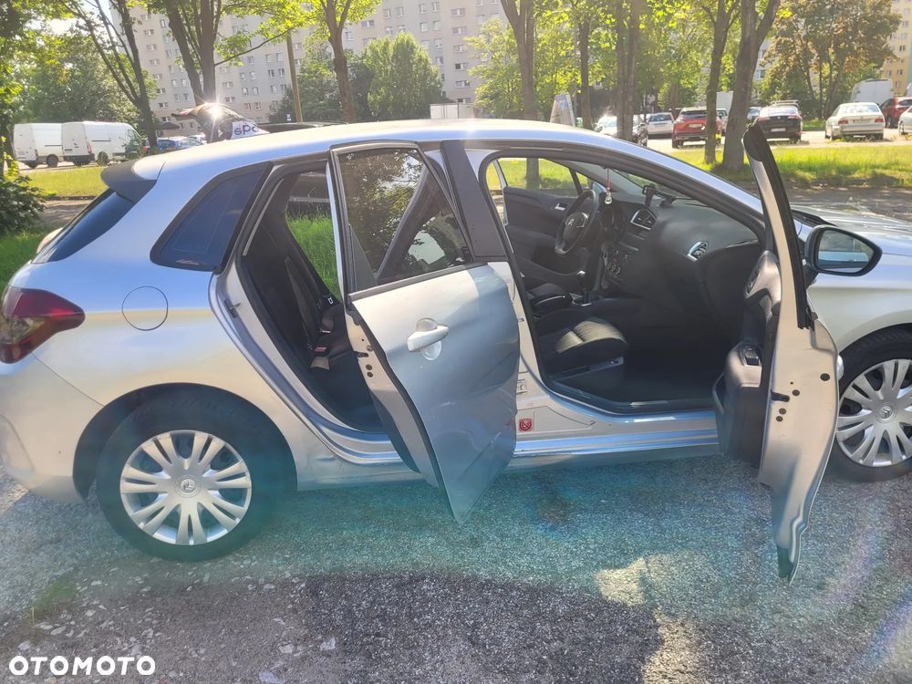 Citroën C4 HDi 90 Tendance - 25