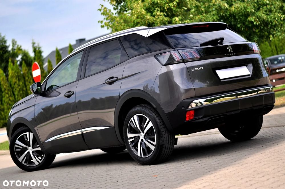 Peugeot 3008 1.2 PureTech Allure S&S EAT8 - 8