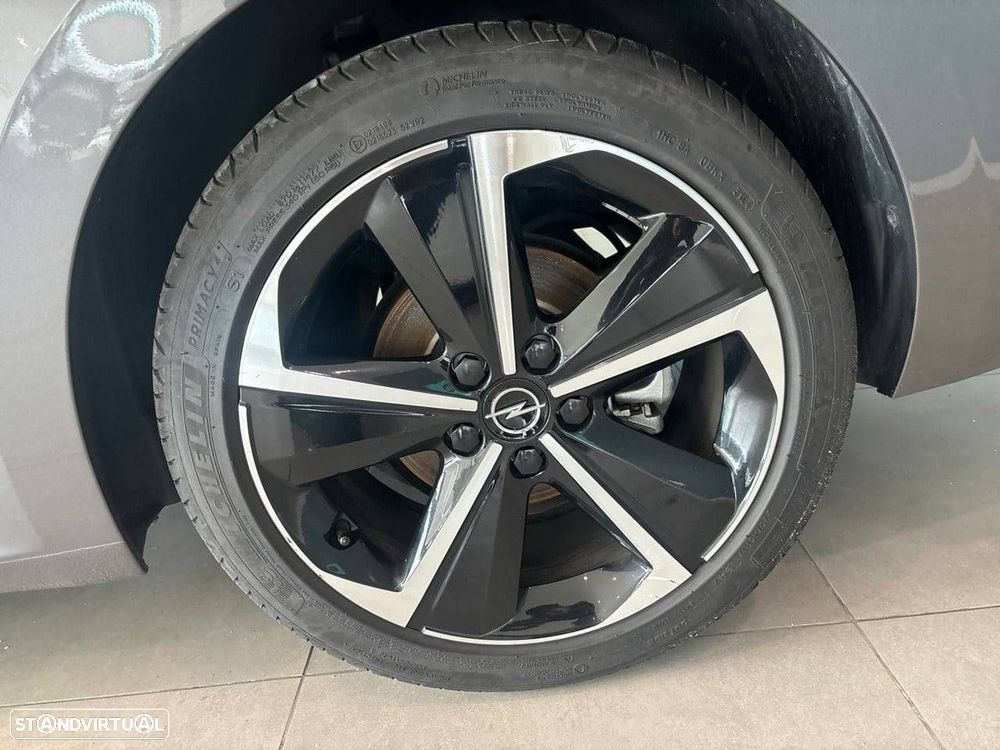 Opel Astra 1.2 T Hybrid GS eDCT - 11