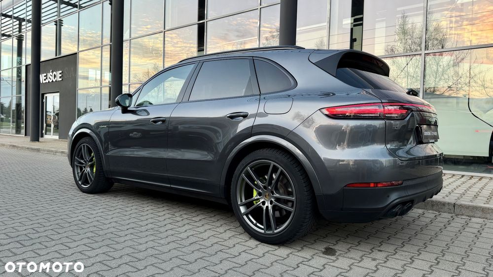 Porsche Cayenne Platinum Edition - 27