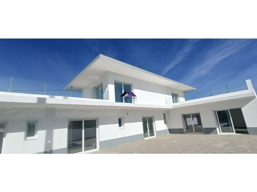 Moradia de Luxo T4 Nova a estrear em Altura - Grande imagem: 3/60
