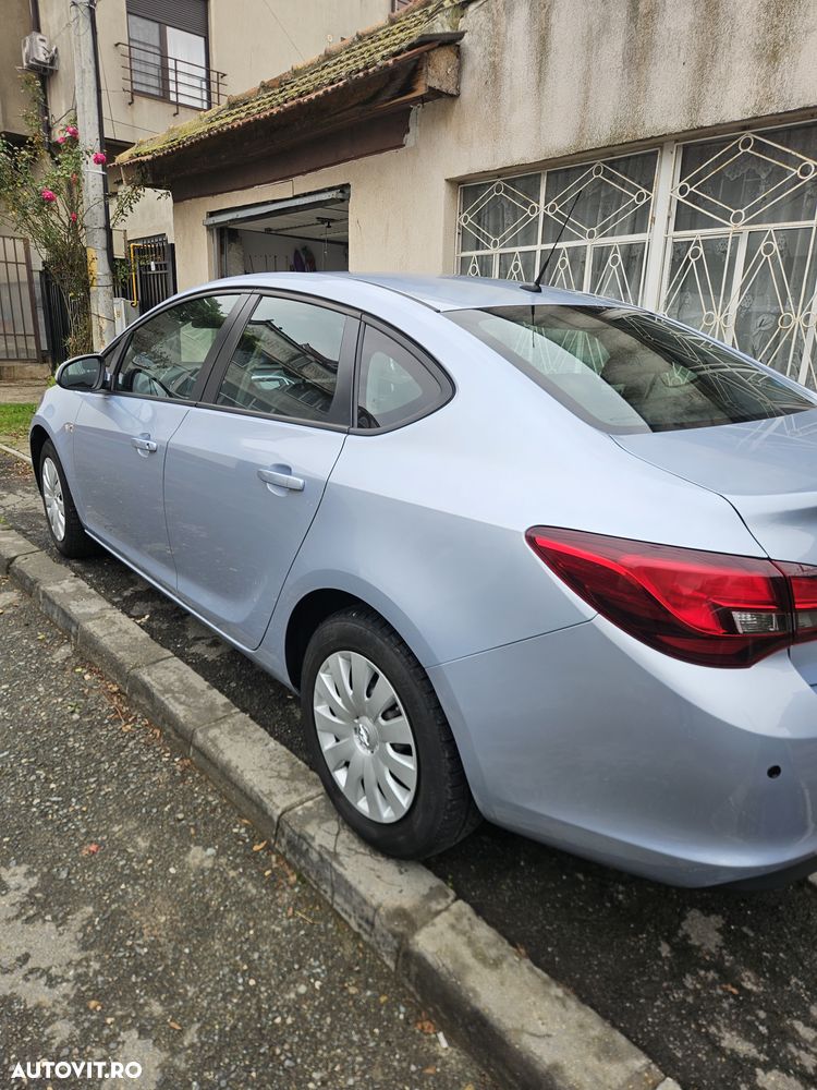 Opel Astra 1.6 TWINPORT ECOTEC Enjoy - 4