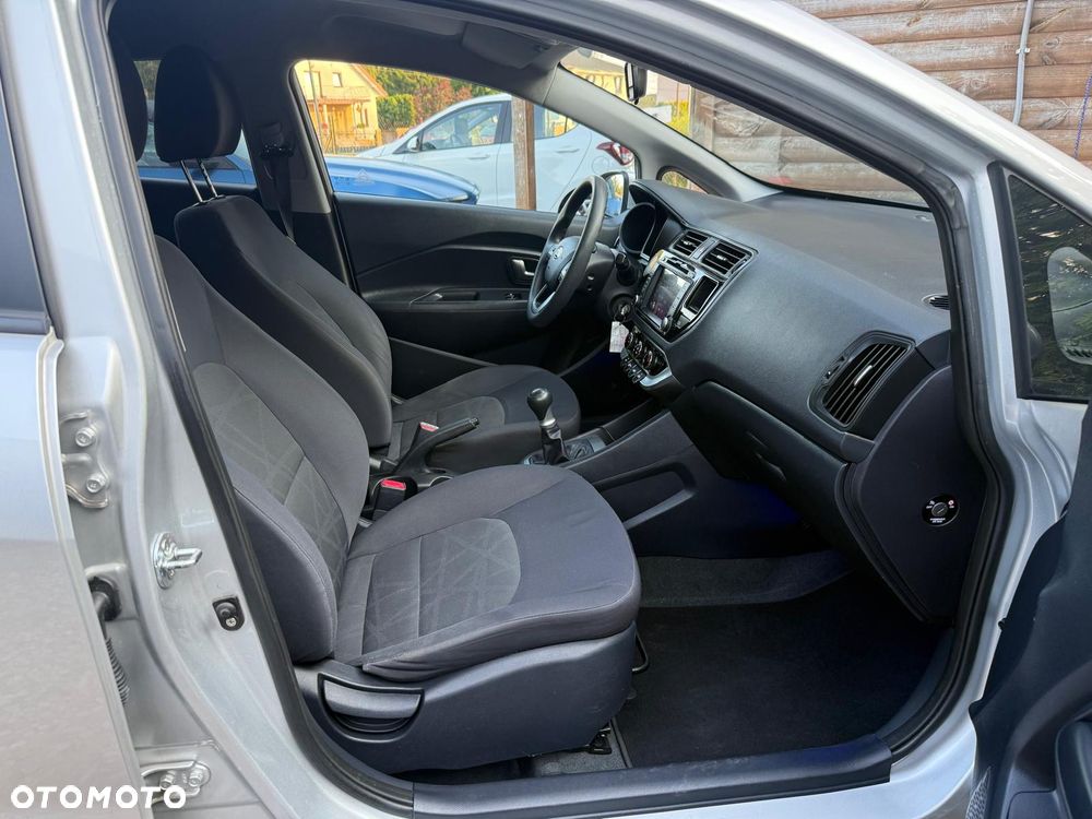 Kia Rio 1.2 Edition 7 - 16