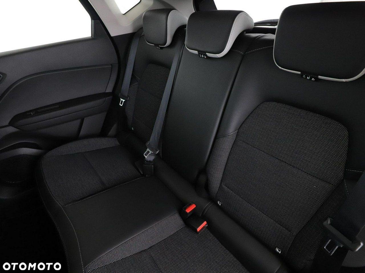 Renault Captur 1.6 E-TECH Full Hybrid 145 Intens - 17
