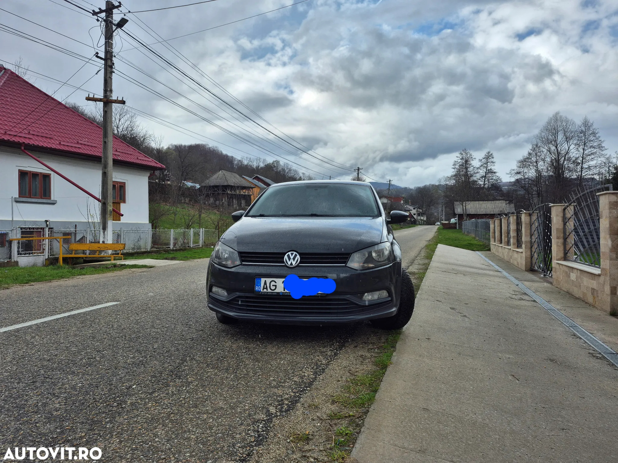 Volkswagen Polo - 2