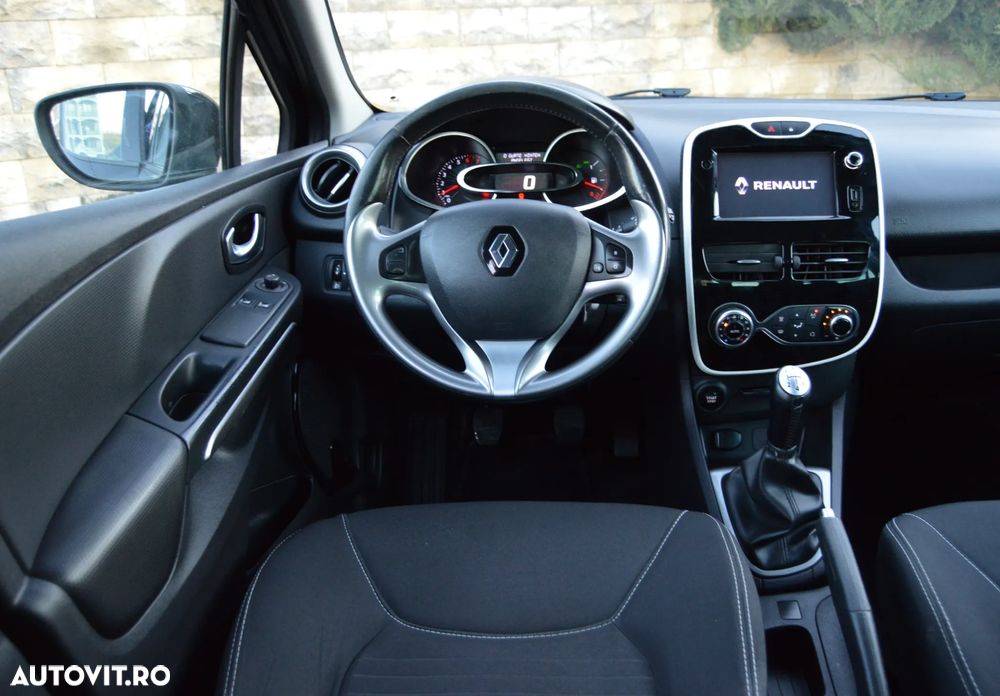 Renault Clio - 7