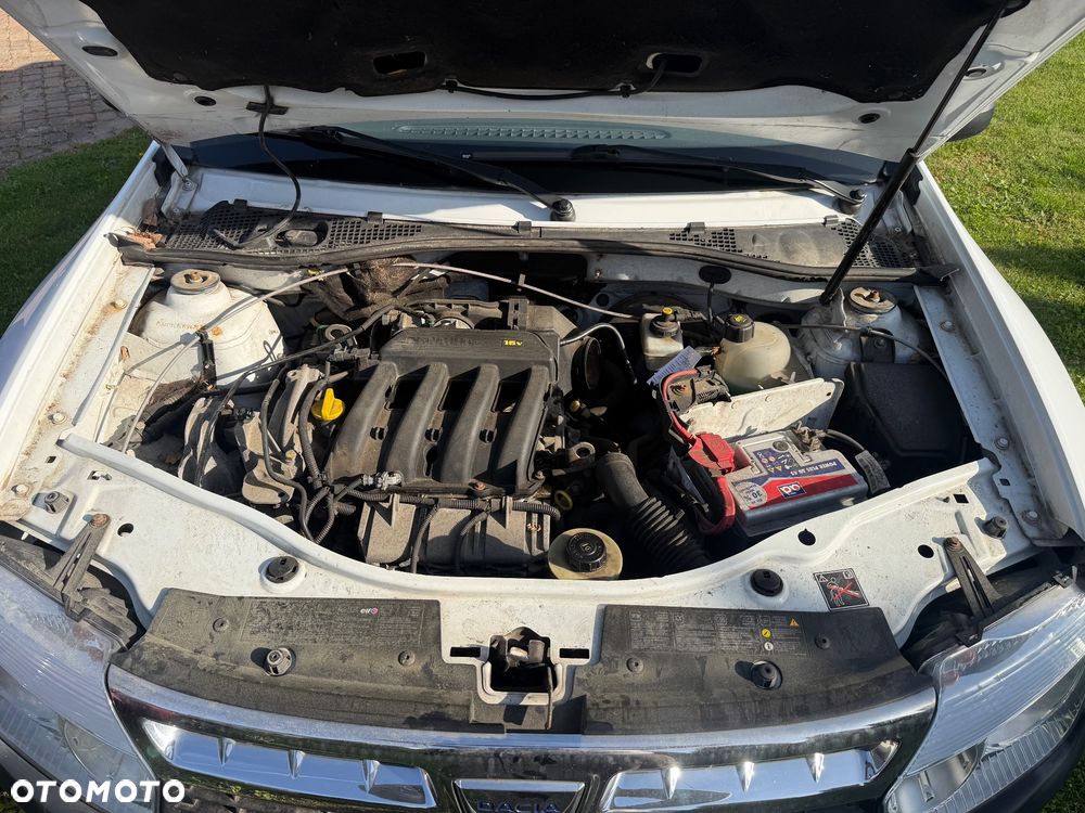 Dacia Duster 1.6 16V 4x2 - 9