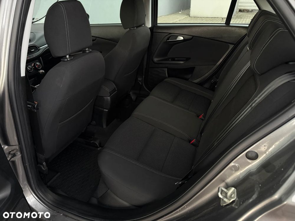 Fiat Tipo 1.4 16v Lounge EU6d - 12
